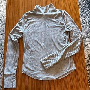 Madewell Light Gray Ribbed Long Sleeve Top
